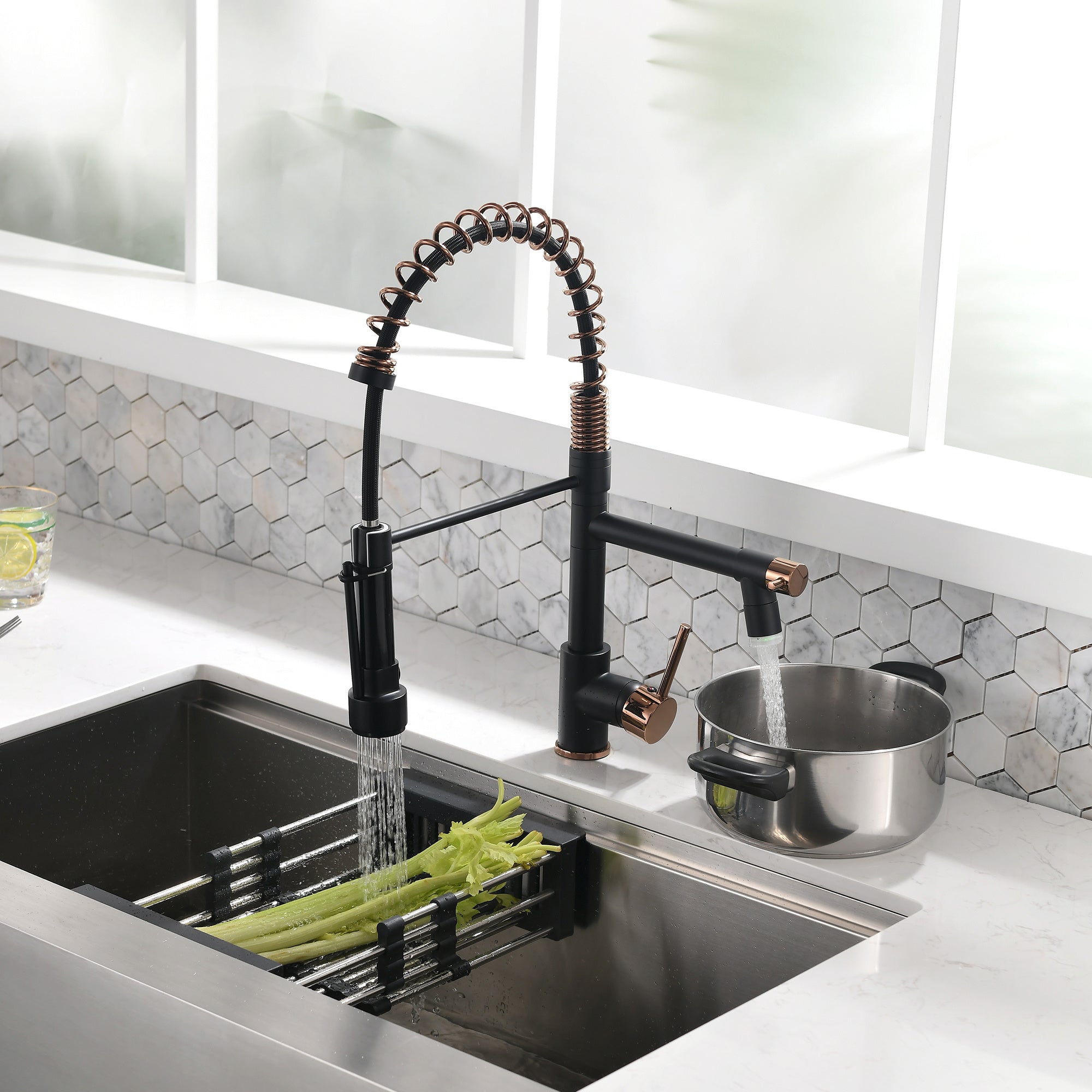 Pull Down Kitchen Faucet with Sprayer