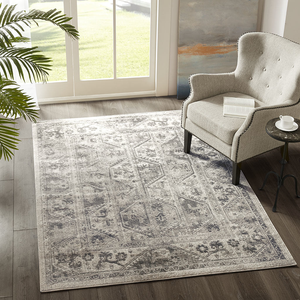 Tiled Border Area Rug 8x10'